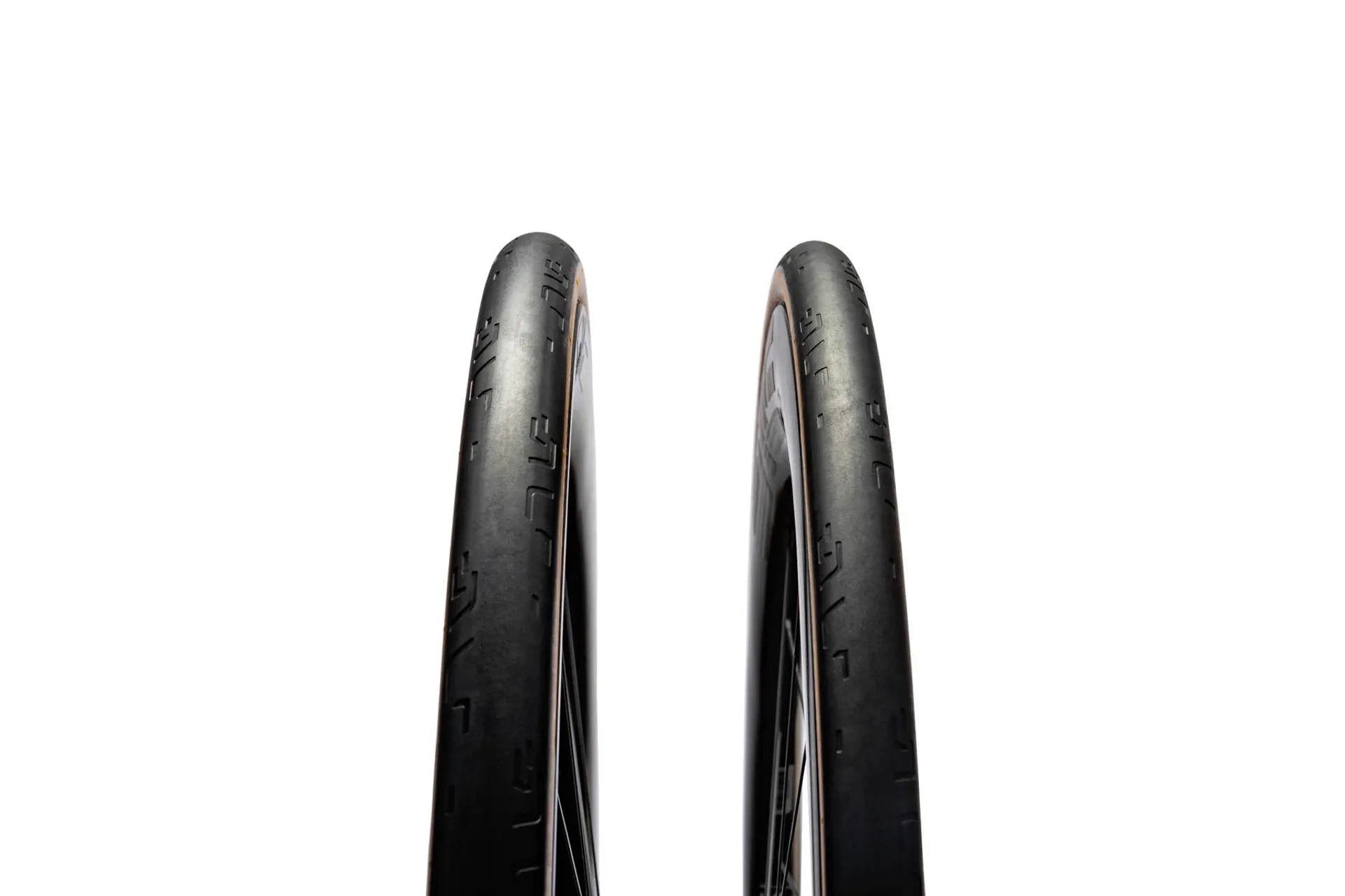 The Bici Guide to Tubeless vs. Tubes